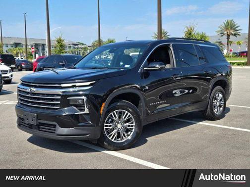 2024 Chevrolet Traverse LT