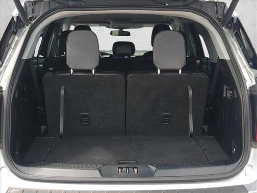 ICONIC SILVER METALLIC 2021 Ford Explorer XLT