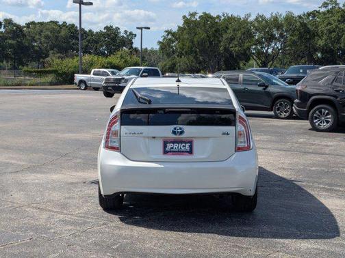 Blizzard Pearl 2013 Toyota Prius Five