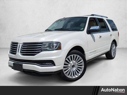 WHITE PLATINUM TRI-COAT MET 2017 Lincoln Navigator Reserve