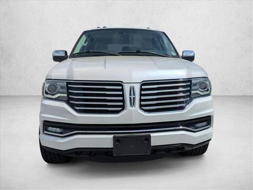 WHITE PLATINUM TRI-COAT MET 2017 Lincoln Navigator Reserve
