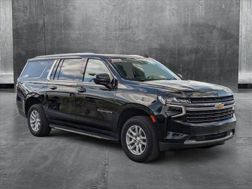 2023 Chevrolet Suburban LT