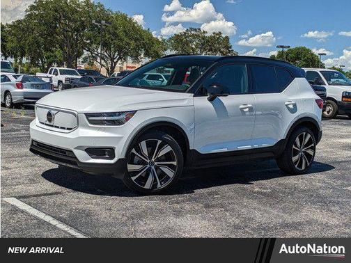 2021 Volvo XC40 Recharge Pure Electric P8