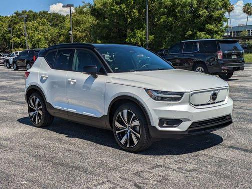 2021 Volvo XC40 Recharge Pure Electric P8