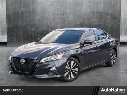 2022 Nissan Altima 2.5 SV