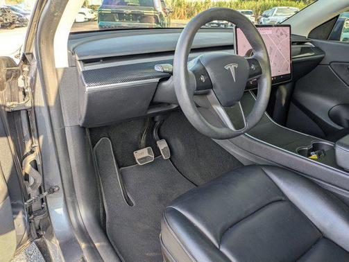 2021 Tesla Model Y Standard Range Rear-Wheel Drive