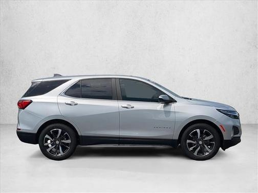 Silver Ice Metallic 2022 Chevrolet Equinox 1LT