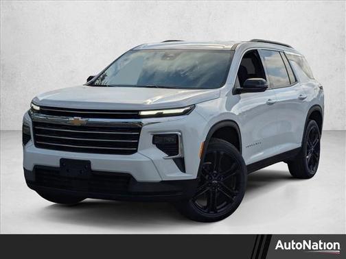 Summit White 2026 Chevrolet Traverse LT