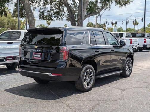 2025 Chevrolet Tahoe LS