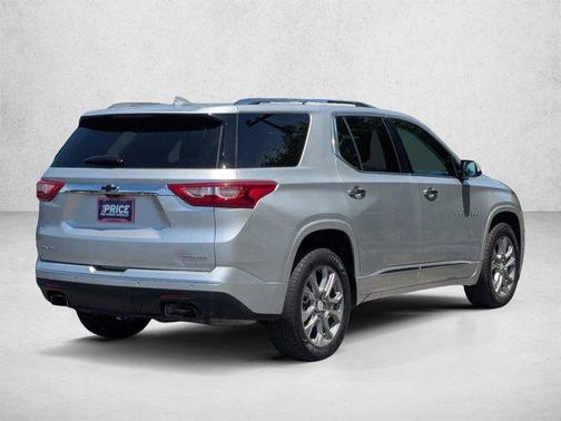 Silver Ice Metallic 2019 Chevrolet Traverse Premier