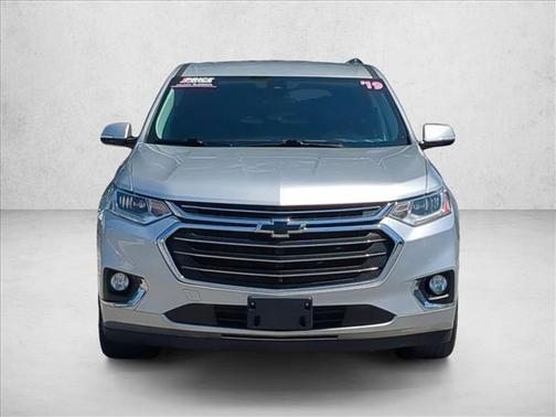 Silver Ice Metallic 2019 Chevrolet Traverse Premier