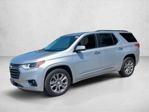 Silver Ice Metallic 2019 Chevrolet Traverse Premier