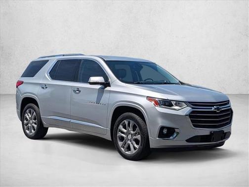 Silver Ice Metallic 2019 Chevrolet Traverse Premier
