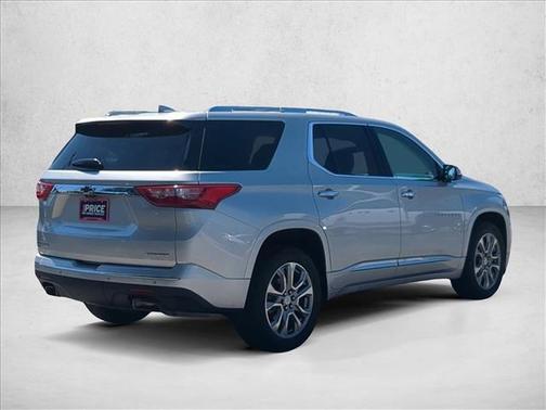Silver Ice Metallic 2019 Chevrolet Traverse Premier
