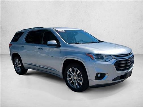 Silver Ice Metallic 2019 Chevrolet Traverse Premier