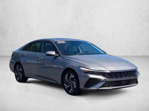 Fluid Metal 2025 Hyundai ELANTRA Limited