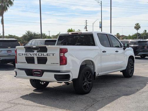 Summit White 2026 Chevrolet Silverado 1500 Custom