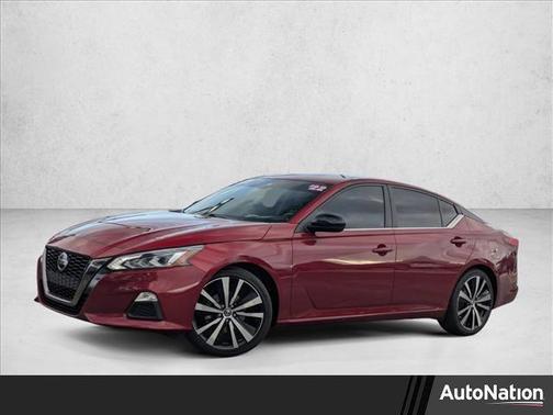 2022 Nissan Altima SR FWD