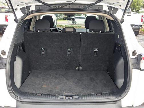 Oxford White 2020 Ford Escape SE