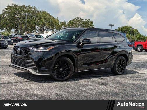 2023 Toyota Highlander XSE