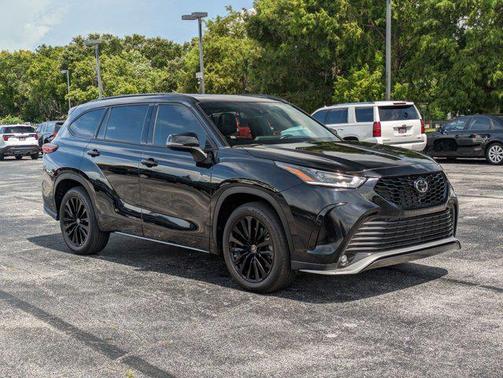 2023 Toyota Highlander XSE