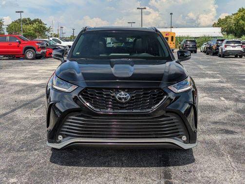 2023 Toyota Highlander XSE