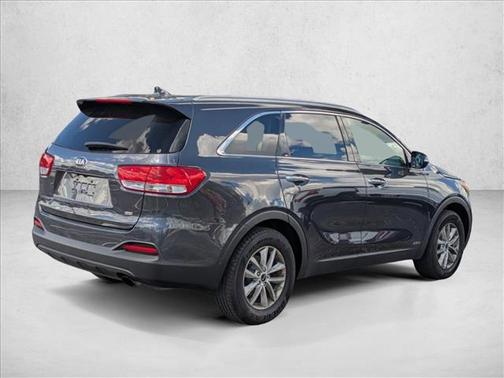 2018 Kia Sorento LX