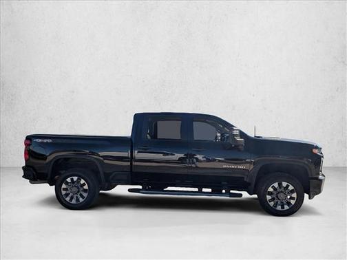 2022 Chevrolet Silverado 2500 Custom
