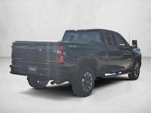 2022 Chevrolet Silverado 2500 Custom
