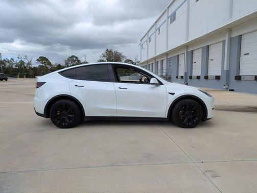 Pearl White Multi-Coat 2021 Tesla Model Y Long Range Dual Motor All-Wheel Drive