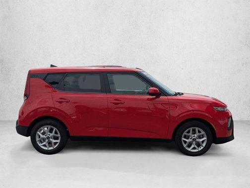 Inferno Red 2022 Kia Soul LX