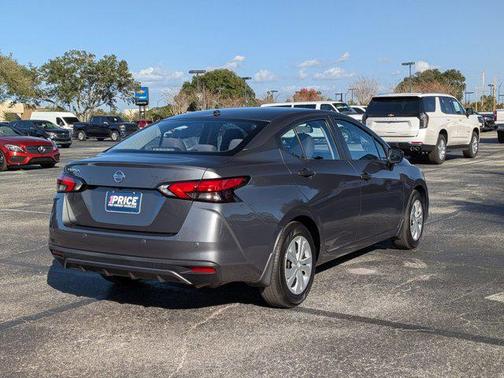 2021 Nissan Versa 1.6 S