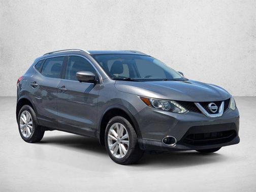 Gun Metallic 2018 Nissan Rogue Sport SV