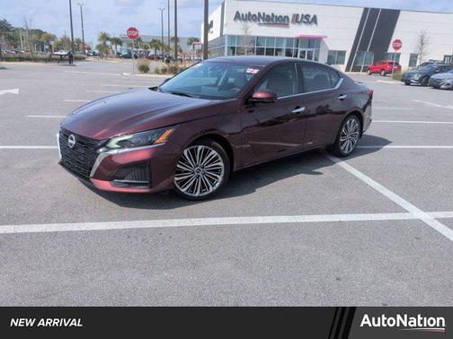 2025 Nissan Altima SL FWD