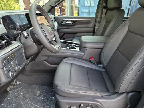 Black 2027 Chevrolet Suburban Z71