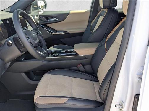 Polar White Tricoat 2026 Chevrolet Equinox AWD ACTIV