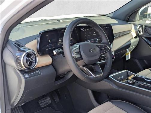 Polar White Tricoat 2026 Chevrolet Equinox AWD ACTIV