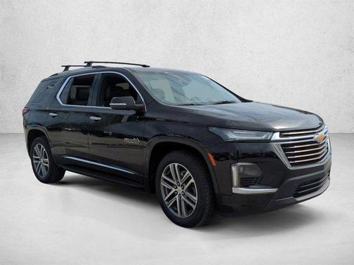 Mosaic Black Metallic 2023 Chevrolet Traverse High Country