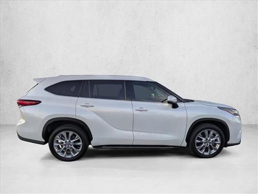 2023 Toyota Highlander Limited