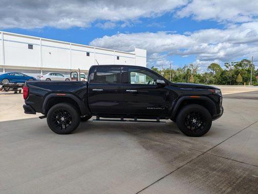 2023 GMC Canyon Denali
