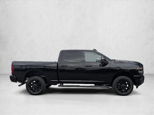 Diamond Black Crystal Pearlcoat 2025 RAM 2500 Big Horn Crew Cab 4x4 6'4' Box