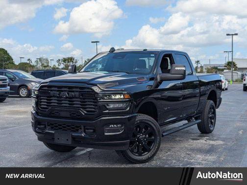 Diamond Black Crystal Pearlcoat 2025 RAM 2500 Big Horn Crew Cab 4x4 6'4' Box
