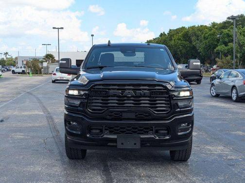 Diamond Black Crystal Pearlcoat 2025 RAM 2500 Big Horn Crew Cab 4x4 6'4' Box
