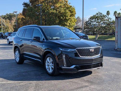 2021 Cadillac XT6 Luxury FWD
