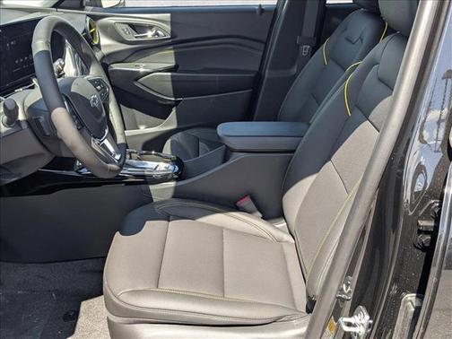 Mosaic Black Metallic 2026 Chevrolet Trax FWD ACTIV