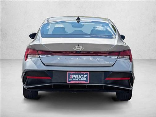 Fluid Metal 2025 Hyundai ELANTRA Limited