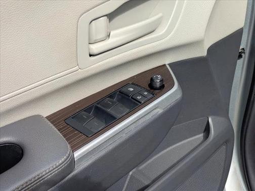 2022 Toyota Sienna LE