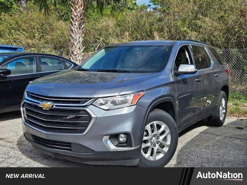 2021 Chevrolet Traverse LT Cloth
