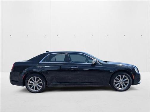 2016 Chrysler 300 S