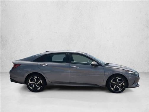 Fluid Metal 2023 Hyundai ELANTRA SEL